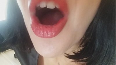 Moratuwa, mme wa hao wa bobedi ha a o dumella ho ya sekolong kajeno... Ke o hloka haholo...